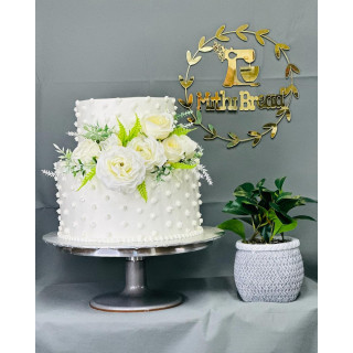 White Rose Cake